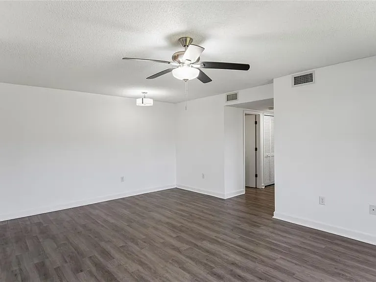 305 Hammock Pine Blvd #305 — Photo 7