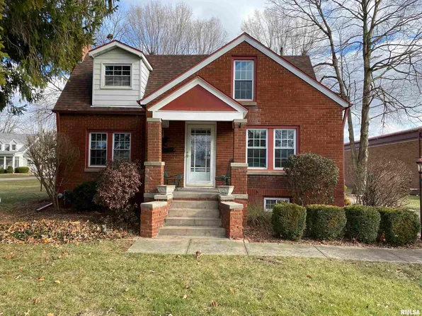 1175 N Main St, Canton, IL 61520