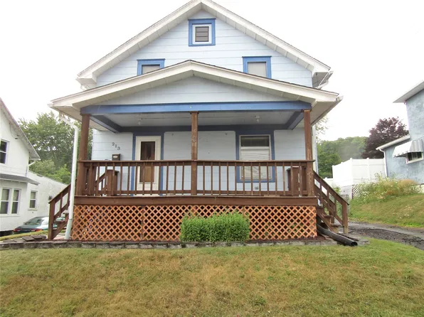 213 Robble Ave, Endicott, NY 13760