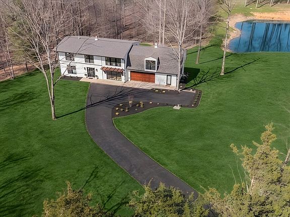 3rd image of 1510 E Piney Rd