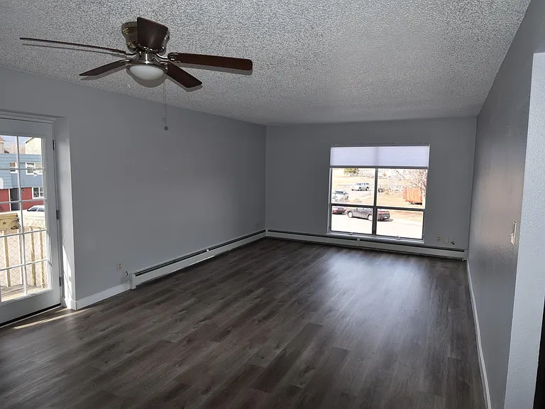 4235 Loomis Ave #1 — Photo 9