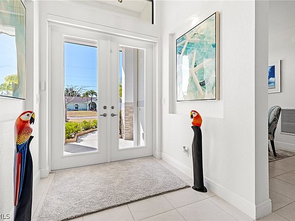 5th image of 1423 SW 20th St