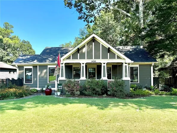 1690 Fairway Hill Dr SE, Atlanta, GA 30317