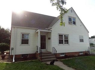 2955 225th St, Williamsburg, IA 52361