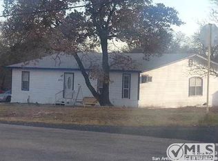 4402 New Mathis Rd, Elmendorf, TX 78112