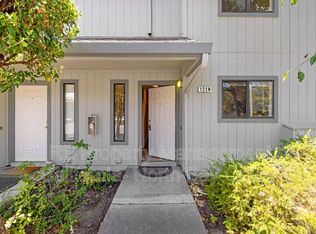 121 Elbridge Ave APT B, Cloverdale, CA 95425