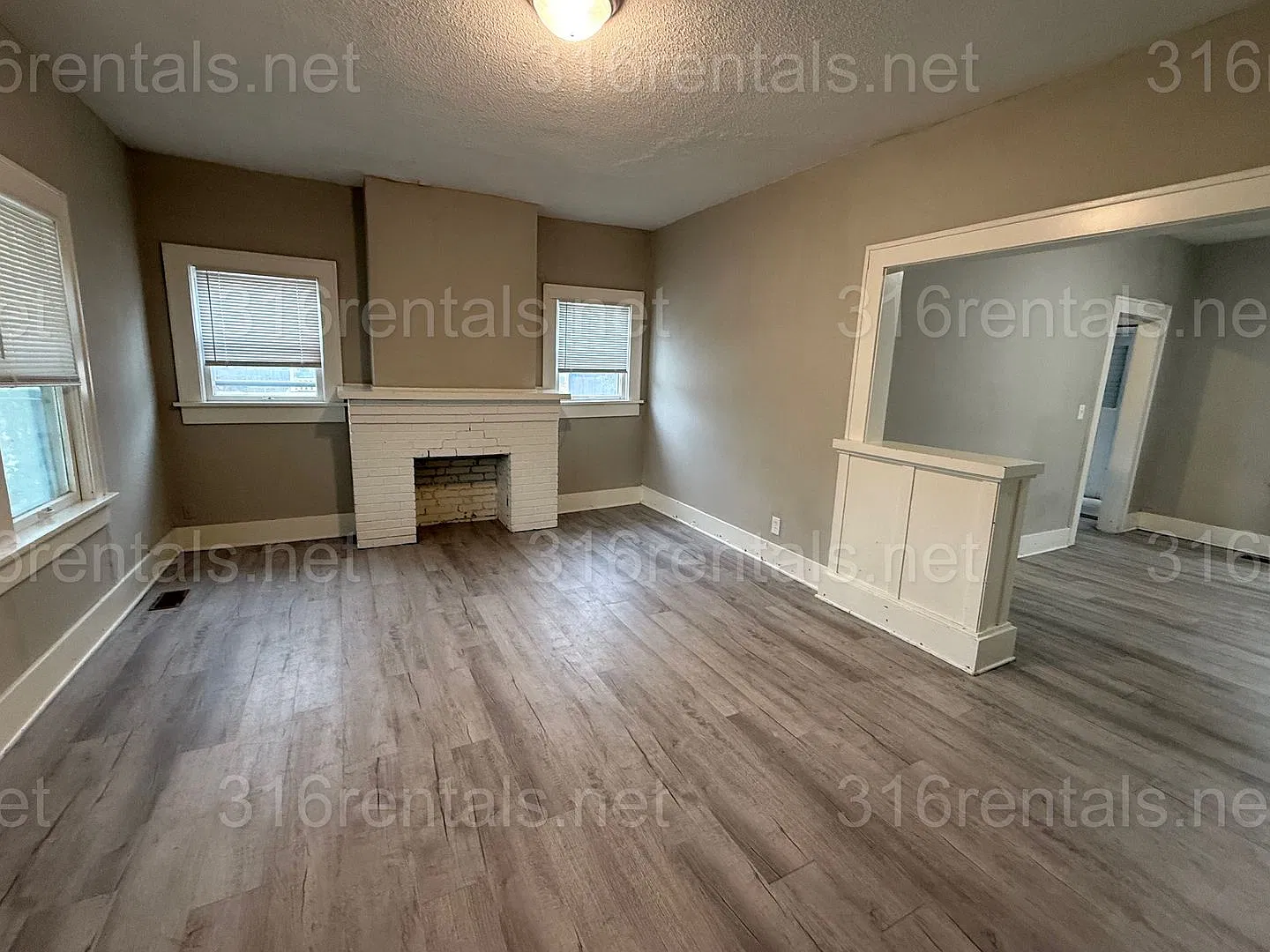 $775 - 2 bedroom / 1 bathroom - Single Family Home — Photo 3