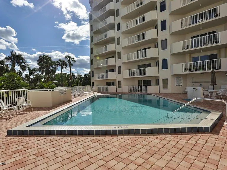 3 Oceans West Blvd #4D2 — Photo 11