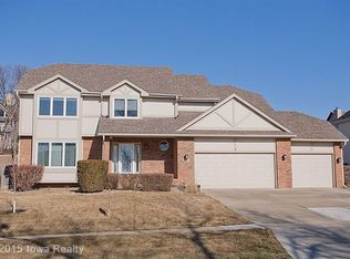 2421 Park Dr, West Des Moines, IA 50265