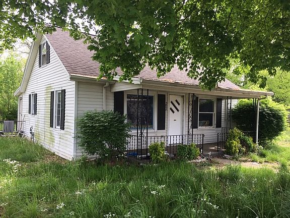 3rd image of 302 Bunche Ave