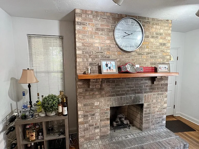 301 Kambach St #1 — Photo 4