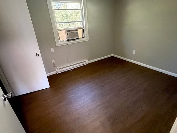 5th image of 44 Bellview Ave #3A