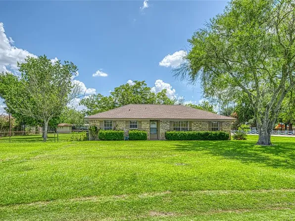 2125 Melanie Lane, Pearland, TX 77581
