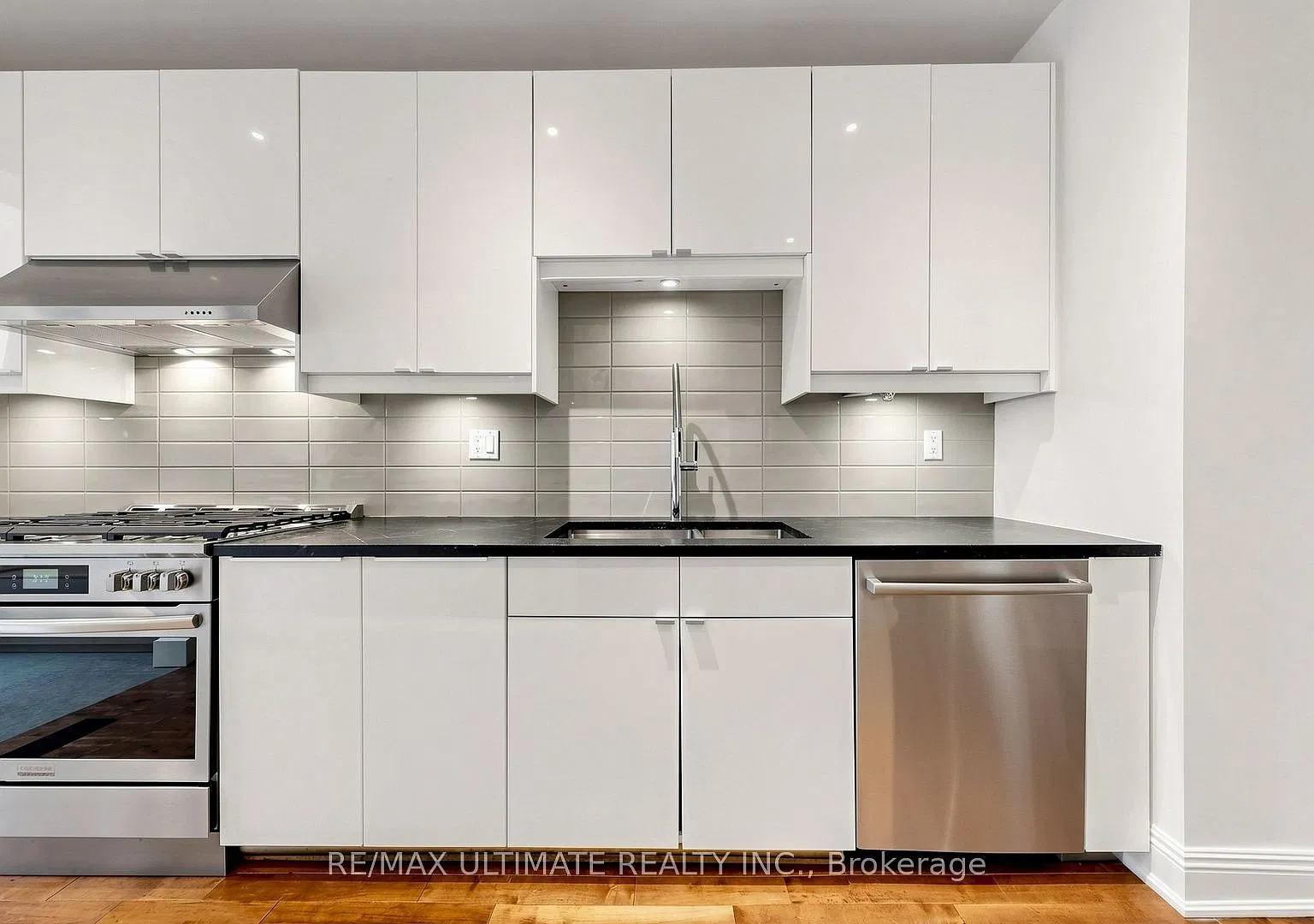 3 bed, $5,100 — Photo 4
