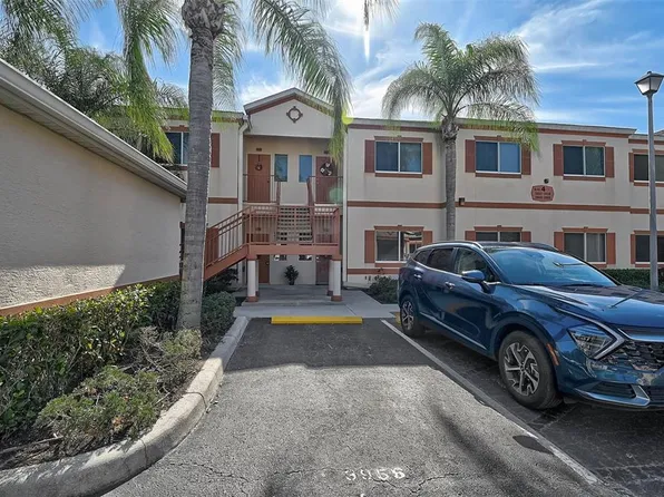 3958 Mediterranea Cir #411, Sarasota, FL 34233