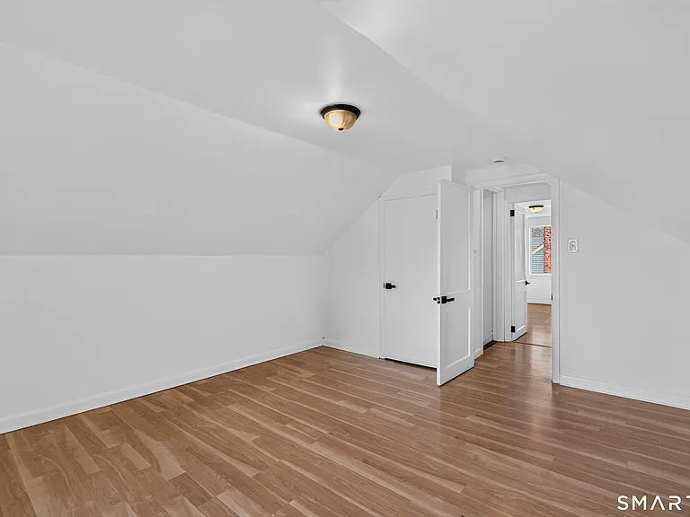 11 Stratfield Pl — Photo 31