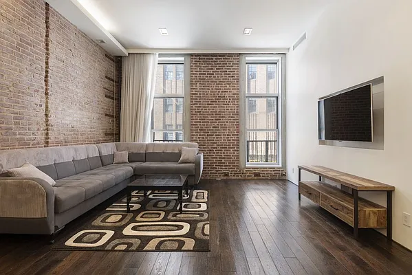 Rented by Compass | media 28