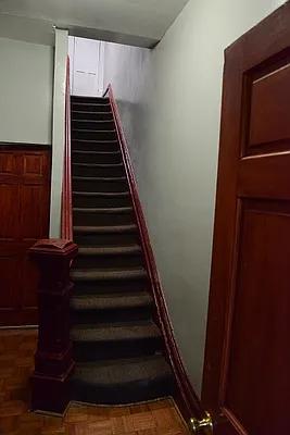 Rented by Perry Associates NYC Inc | media 16