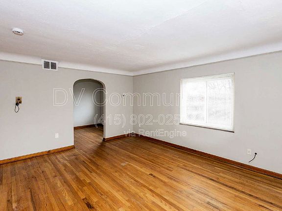 3rd image of 4186 Ridge Rd APT 6