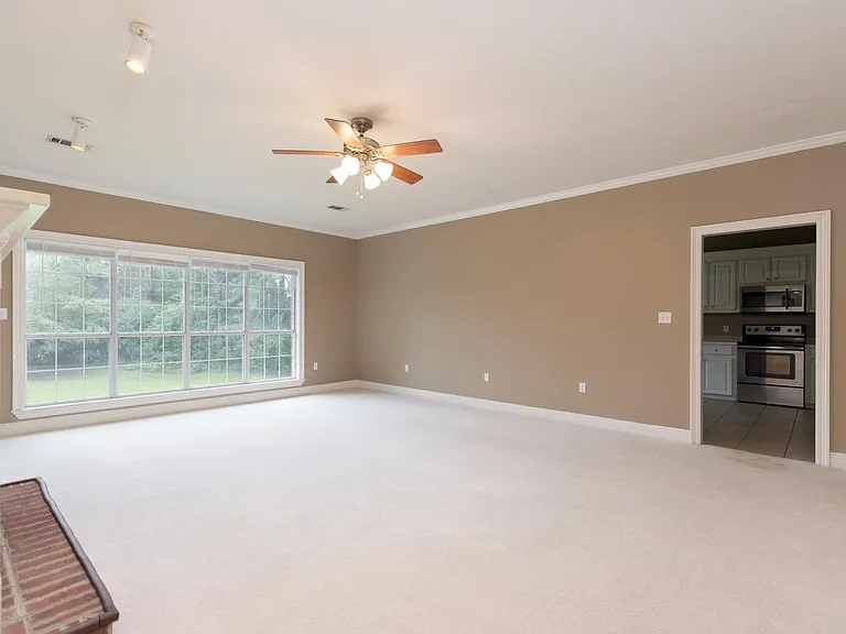 45 Franklin Pl — Photo 8