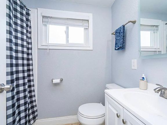 2nd image of 509 Dudley Dr