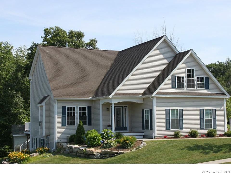 1st image of 154 Ensign Dr