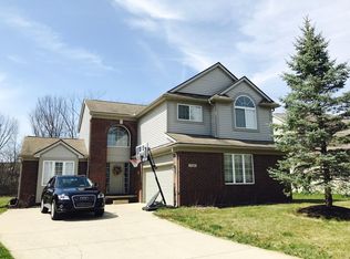 7186 Belle Meade Ct, Ypsilanti, MI