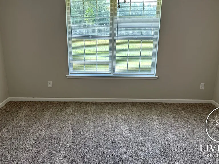 87 Oak Rd NE — Photo 12