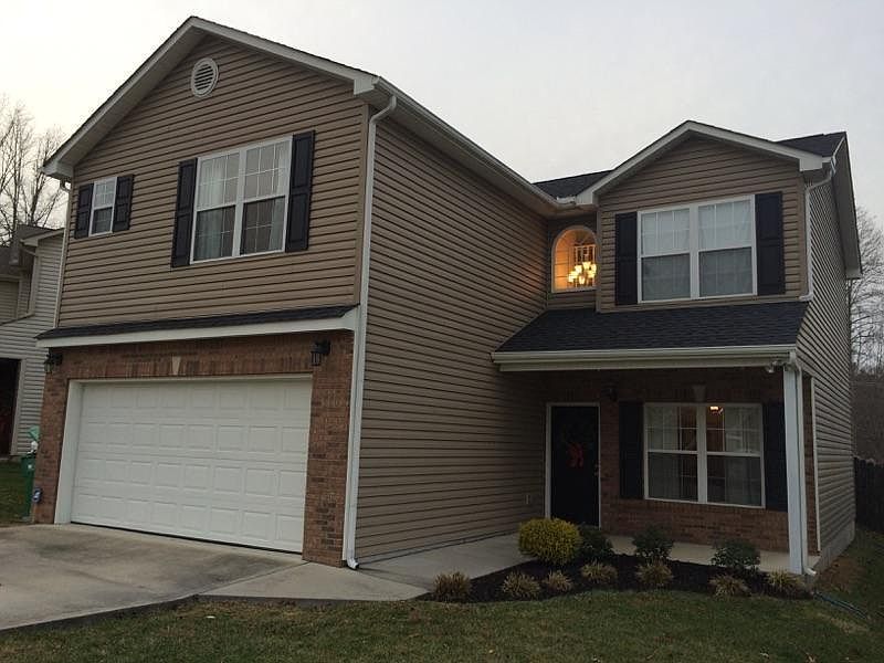1st image of 511 Fairbanks Way