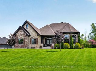 38 Forest Hill Rd, South Stormont, ON K0C1P0