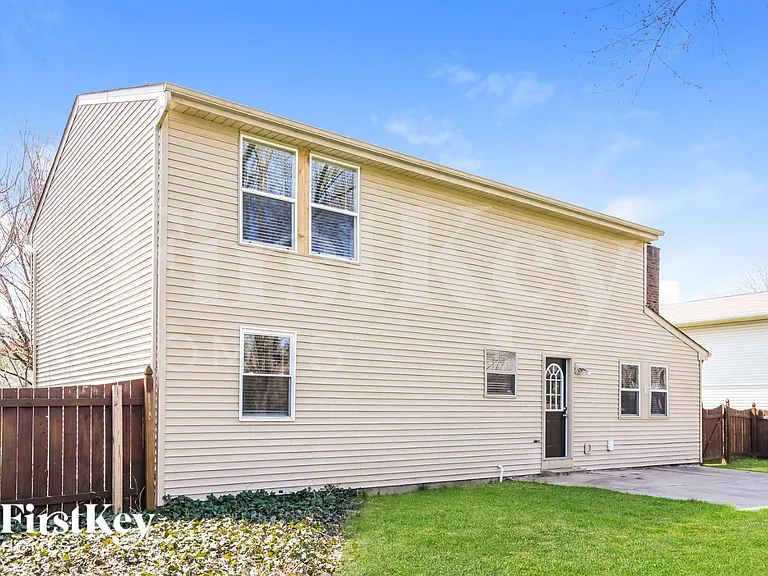 606 Sunblest Blvd S — Photo 15