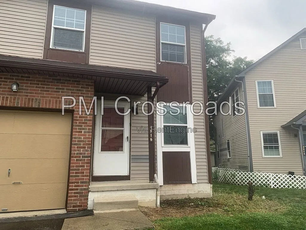 3 bed, 2.5 bath, 1344 sqft, $2,300 — Photo 2