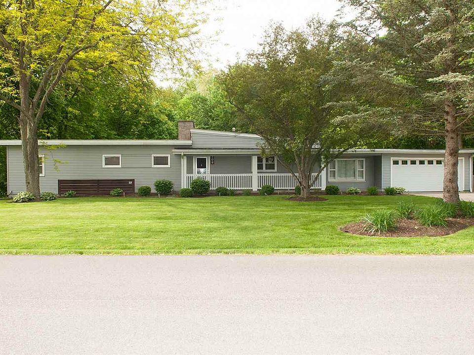 1st image of 109 Pineview Ln