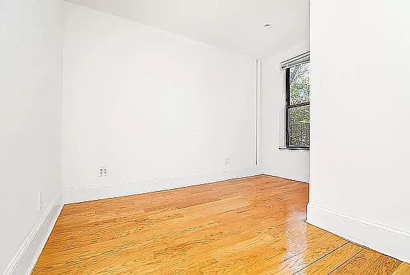 2nd image of 380 S 4th St #34