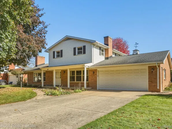 247 Harvest Ln, Frankenmuth, MI 48734