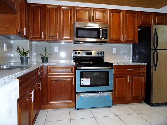 2nd image of 1102 NW 87th Ave #108