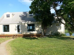 804 Maple St, Springfield, SD 57062