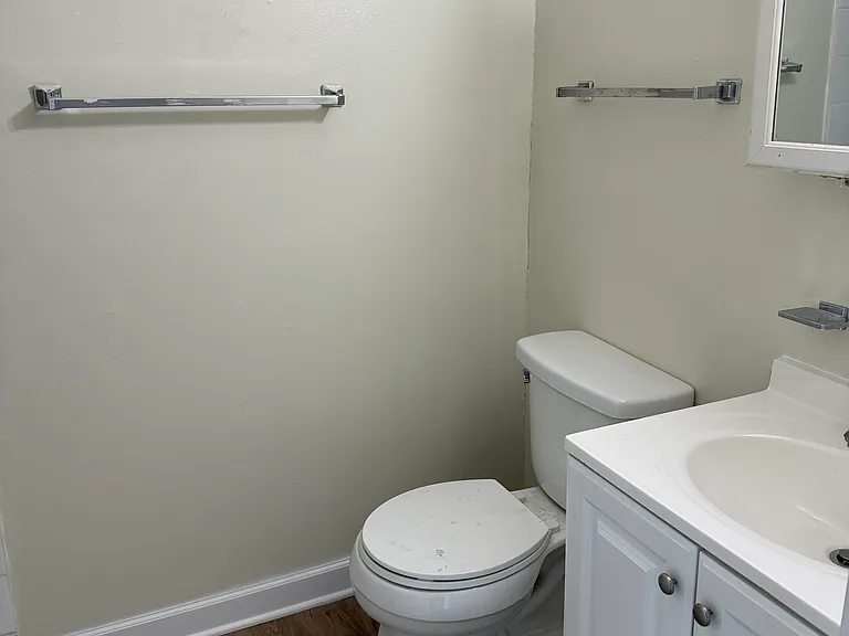25 Arrowhead Dr #21 — Photo 2