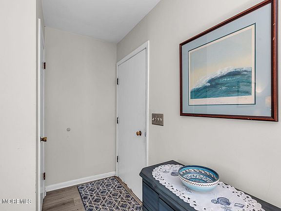 5th image of 712 Howell Drive