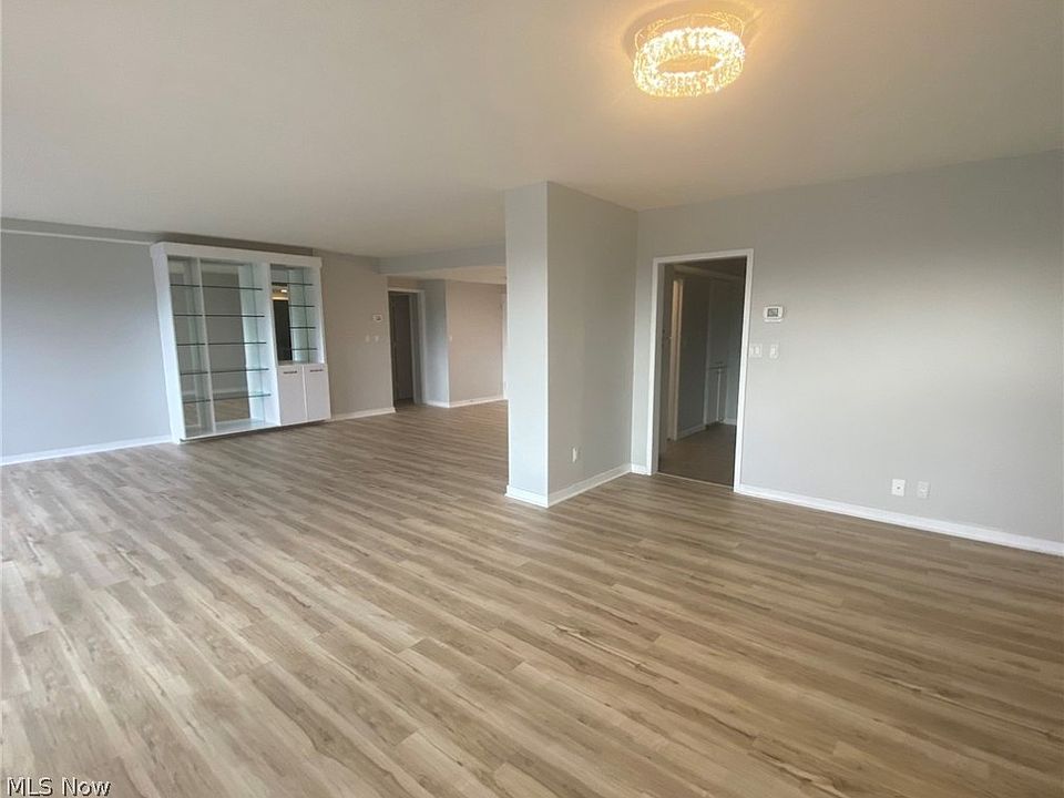 1 Bratenahl Pl Cleveland, OH, 44108 Apartments for Rent Zillow