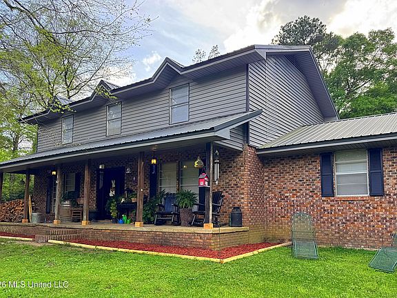 2nd image of 232 White Rd