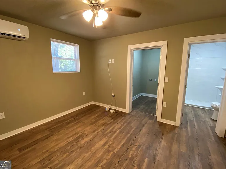 206 Sorrells St #A — Photo 7