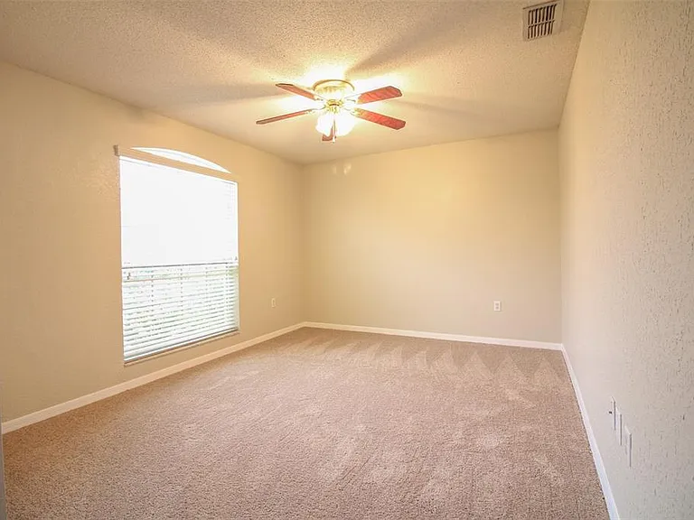 3002 Chasewood Dr — Photo 17