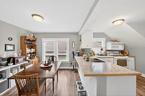 2207 N 7th St — Photo 1