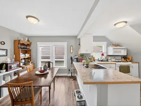 2207 N 7th St, Sheboygan, WI 53083