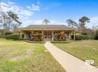 406 Maple St, Fairhope, AL 36532