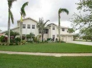 20320 NW 7th St, Pembroke Pines, FL 33029