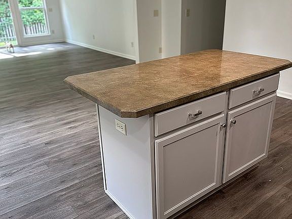 2nd image of 8832 Wheaton Pl