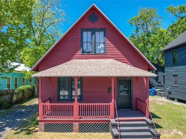 121 S 8th St, Fernandina Beach, FL 32034