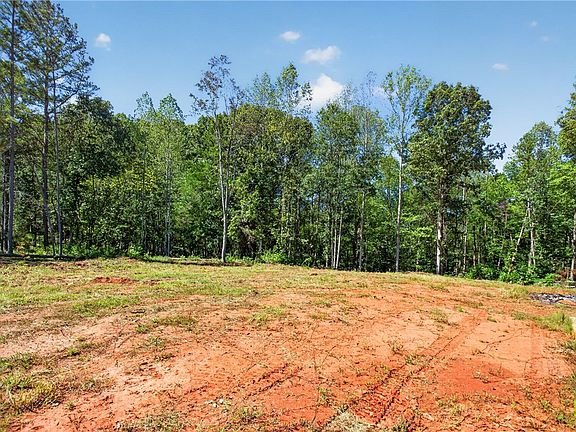 5th image of 617 Bolt Rd